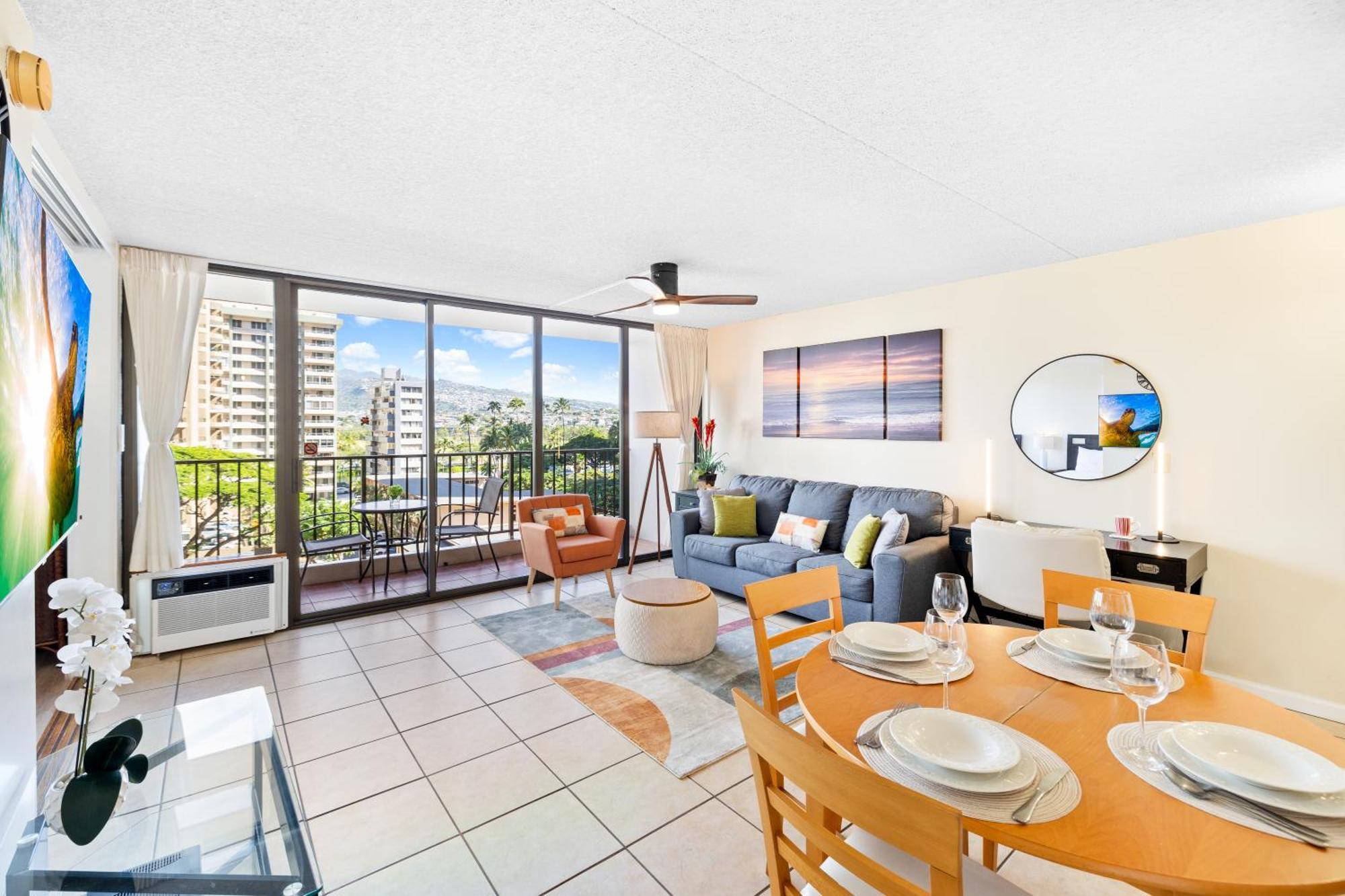 Cozy Waikiki Getaway, Stroll To Beach With Free Parking 檀香山 外观 照片