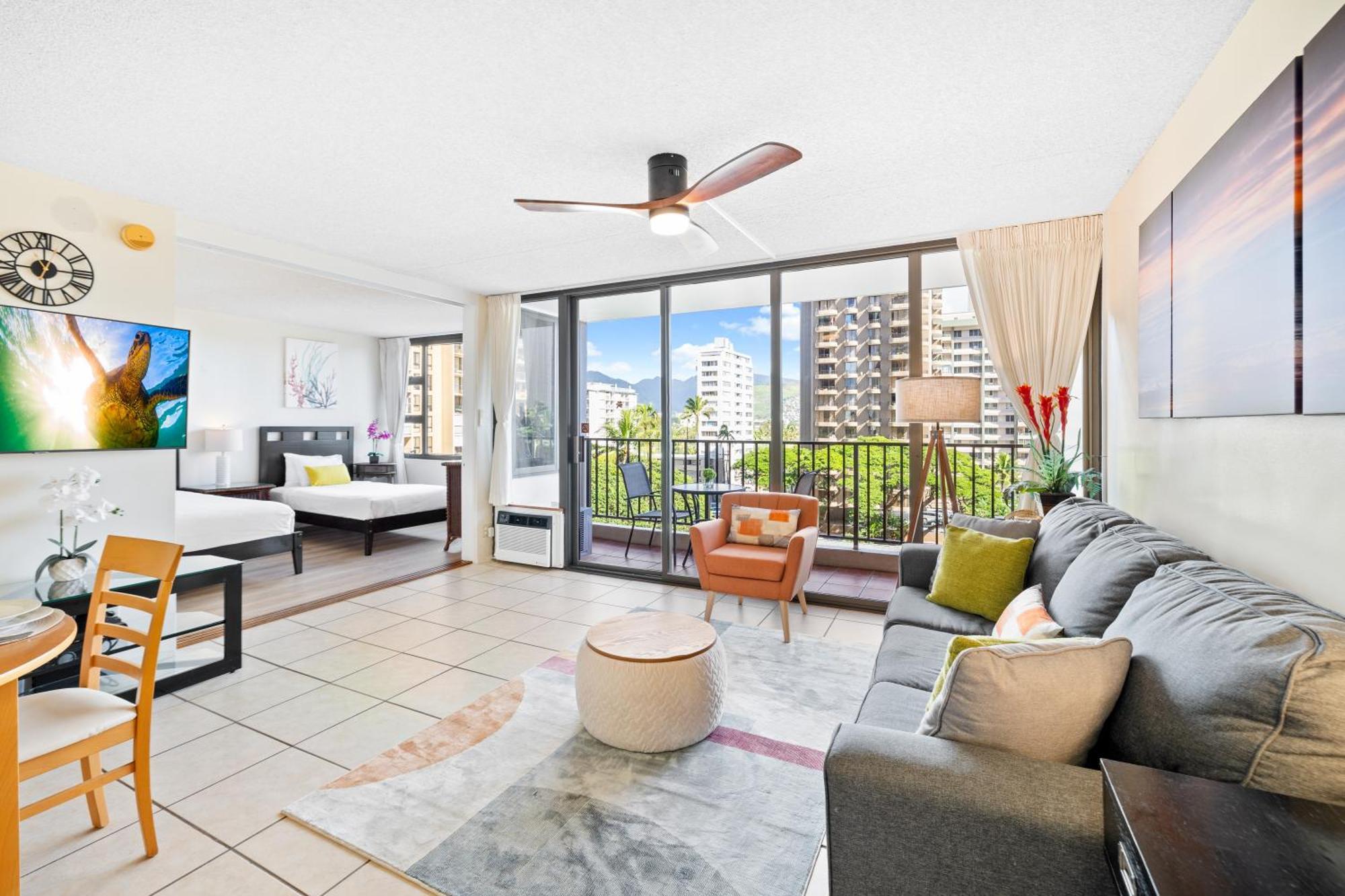 Cozy Waikiki Getaway, Stroll To Beach With Free Parking 檀香山 外观 照片