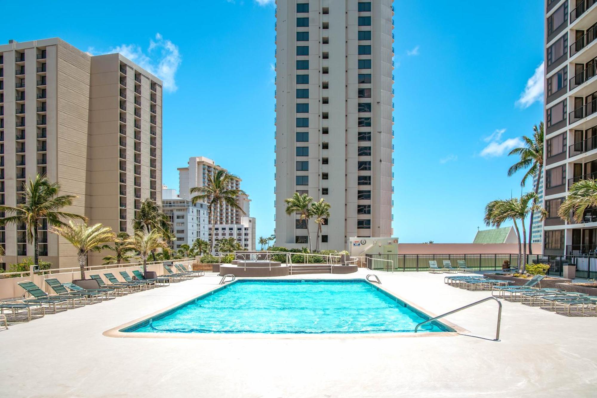 Cozy Waikiki Getaway, Stroll To Beach With Free Parking 檀香山 外观 照片
